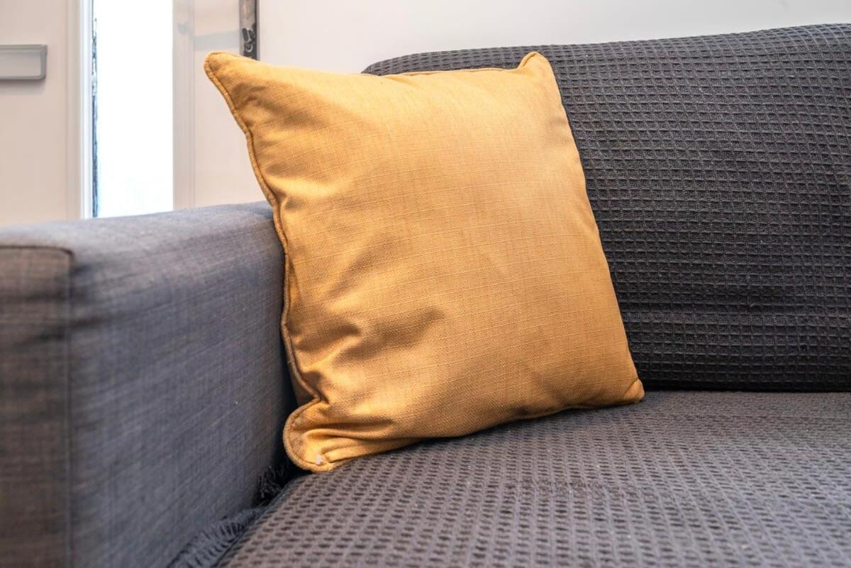 Apartmán Cozy Single Level Flat With Parking Enfield Exteriér fotografie